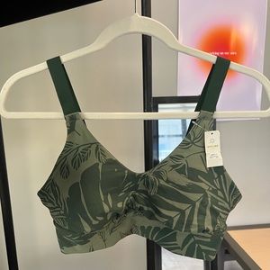 NEW WITH TAGS! Aerie Green Sports Bra